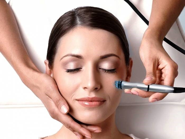 تفاوت کلینیک زیبایی تخصصی و مراکز معمولی در رشت